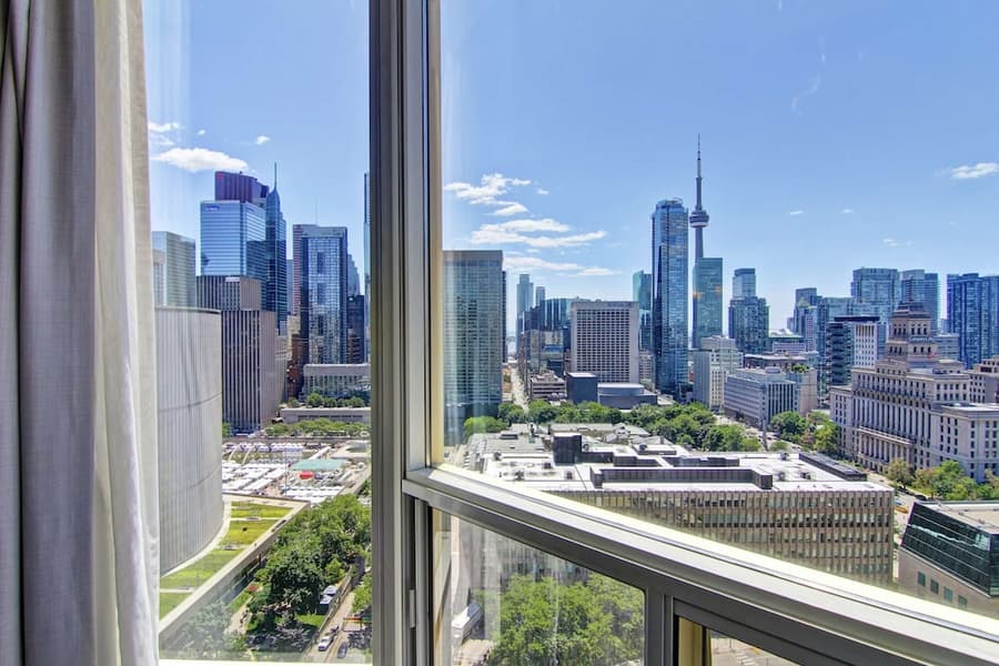 DoubleTree by Hilton Hotel Toronto Downtown