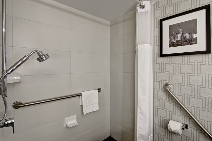 DoubleTree by Hilton Hotel Toronto Downtown