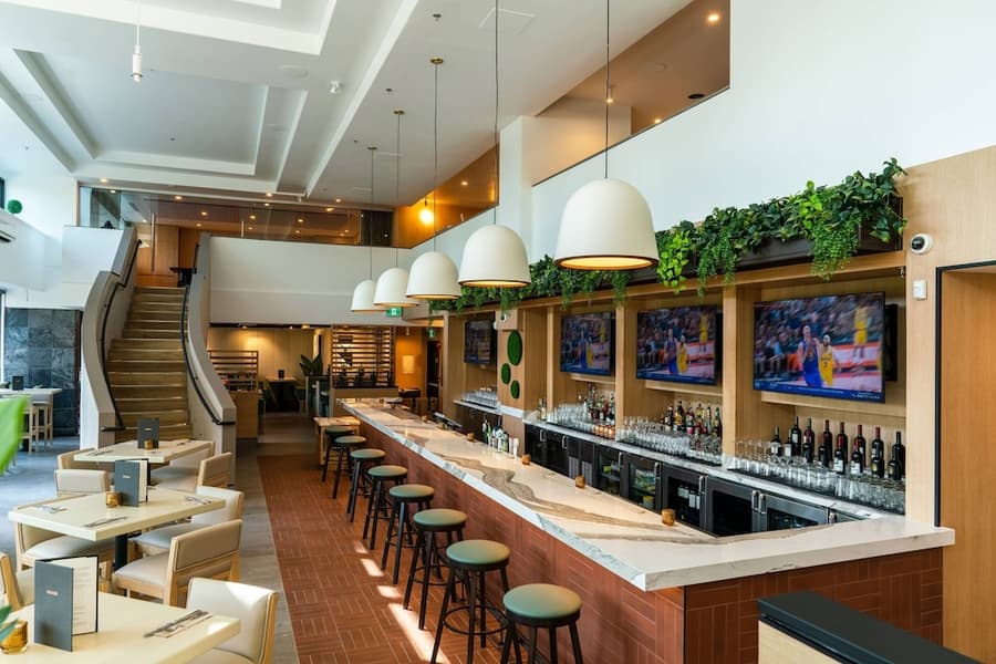 Sandman Signature Vancouver Downtown Hotel
