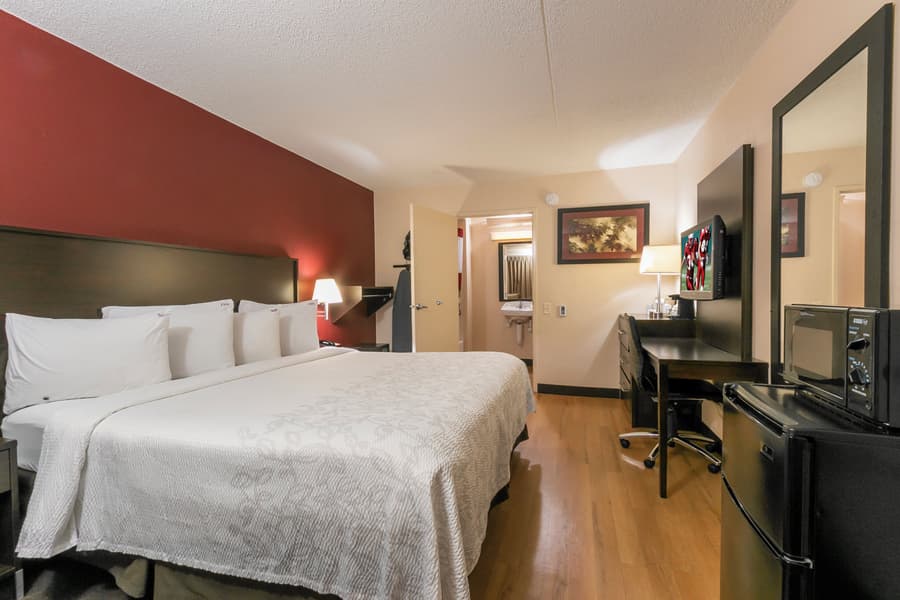 Red Roof Inn PLUS+ Secaucus - Meadowlands - NYC