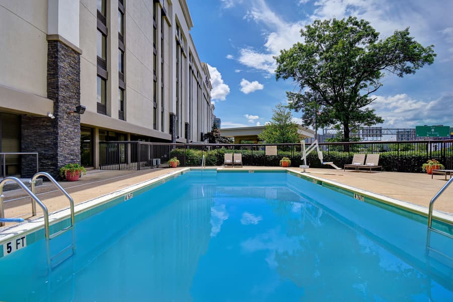 Hampton Inn & Suites Alexandria Old Town Area South