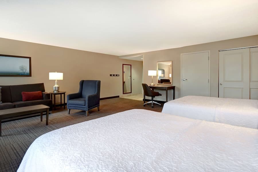 Hampton Inn & Suites Alexandria Old Town Area South