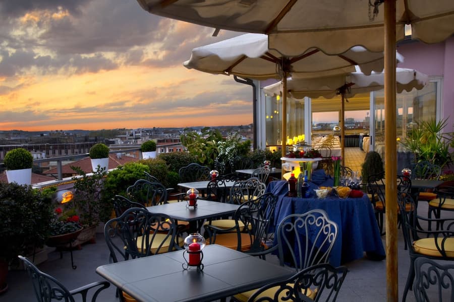 Marcella Royal Hotel - Rooftop Garden
