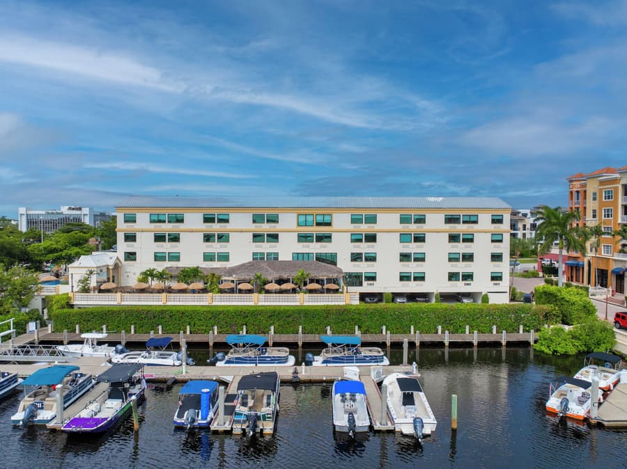 Bayfront Inn Fifth Avenue