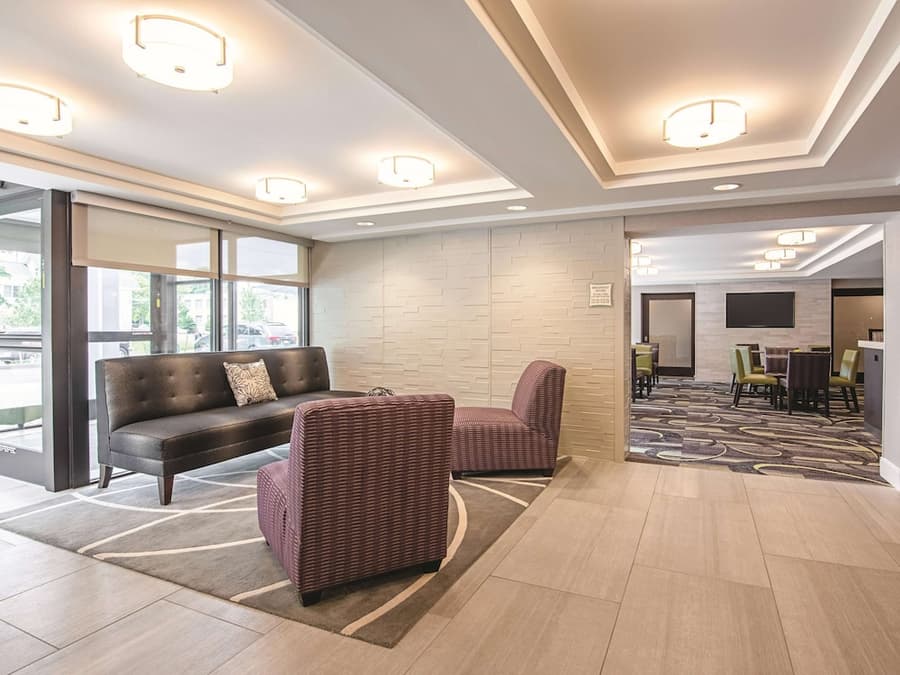 La Quinta Inn & Suites by Wyndham Portland DT/Maine Med