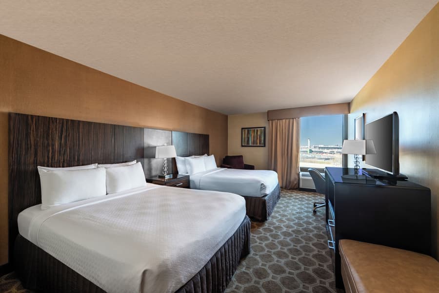 Crowne Plaza Newark Airport by IHG