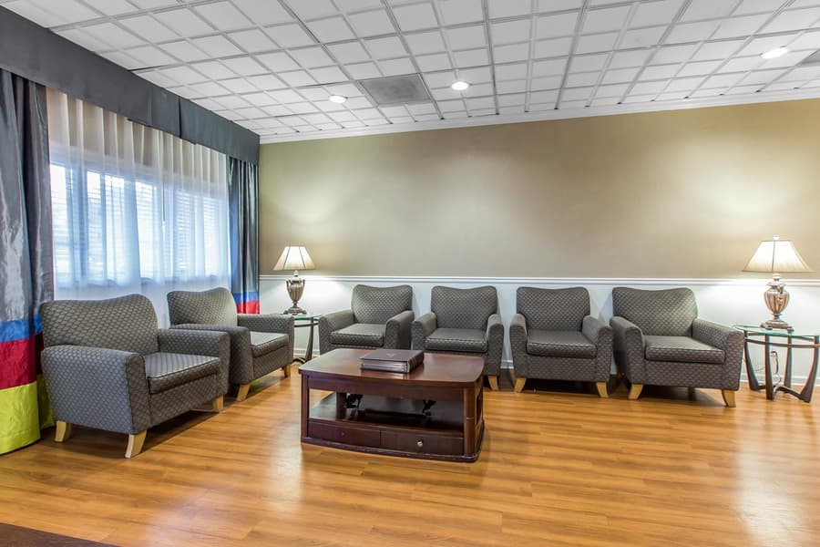 Quality Inn Savannah Midtown