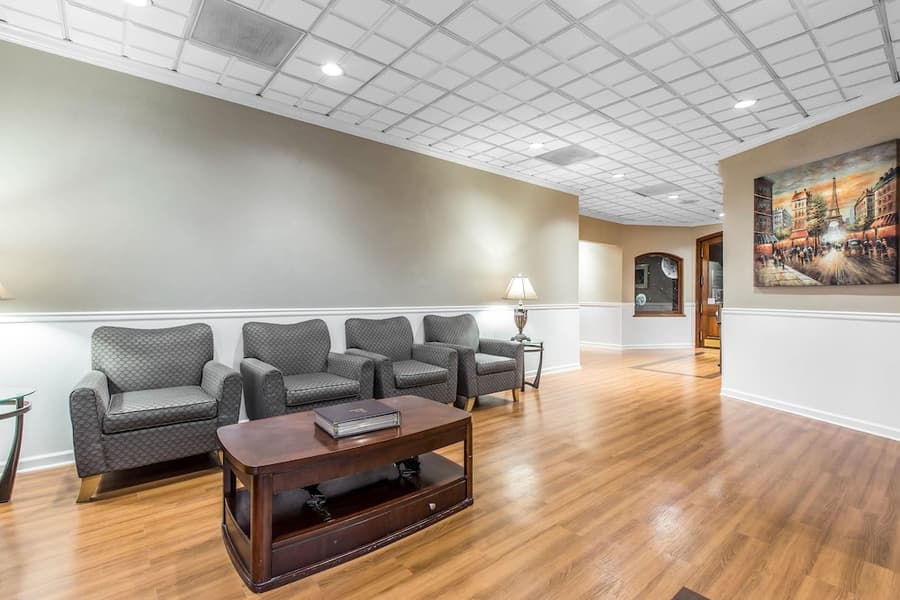 Quality Inn Savannah Midtown
