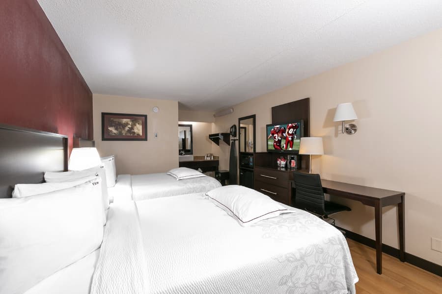 Red Roof Inn PLUS+ St Louis - Forest Park/ Hampton Ave 