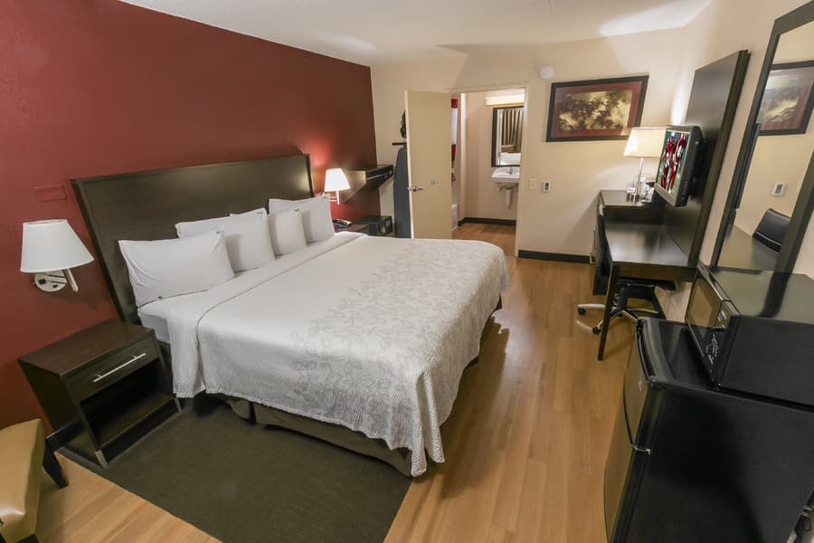 Red Roof Inn PLUS+ St Louis - Forest Park/ Hampton Ave 