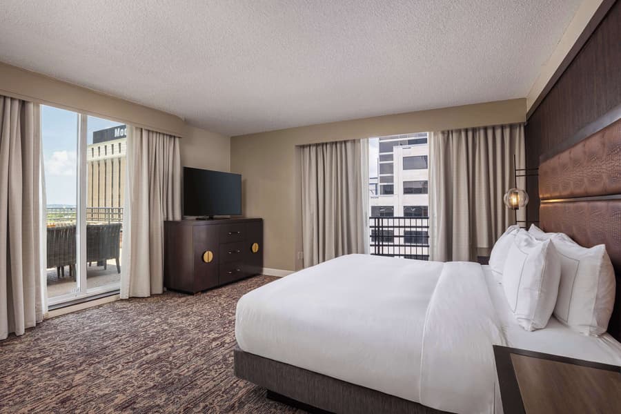 DoubleTree Suites by Hilton Austin Downtown Capitol