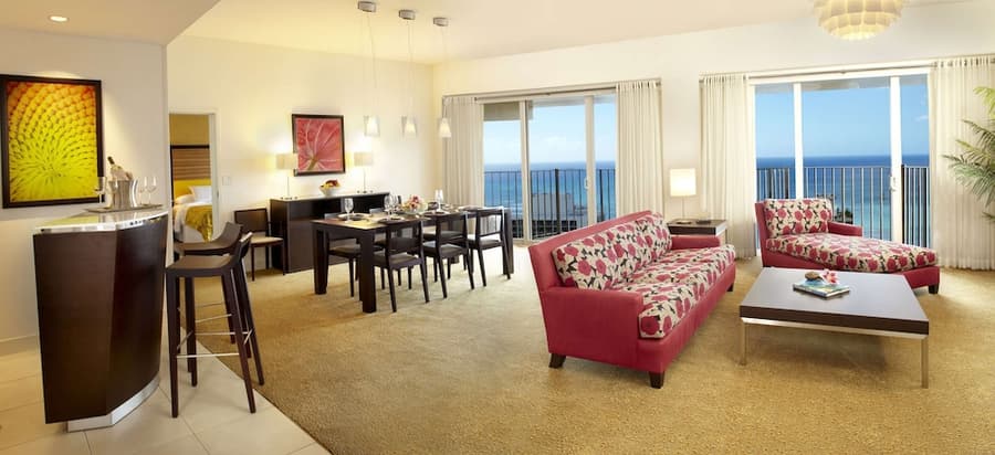 Hilton Waikiki Beach Resort & Spa