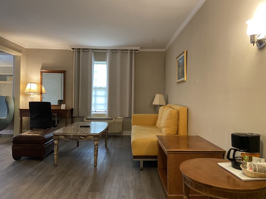Ramada by Wyndham Los Angeles/Koreatown West