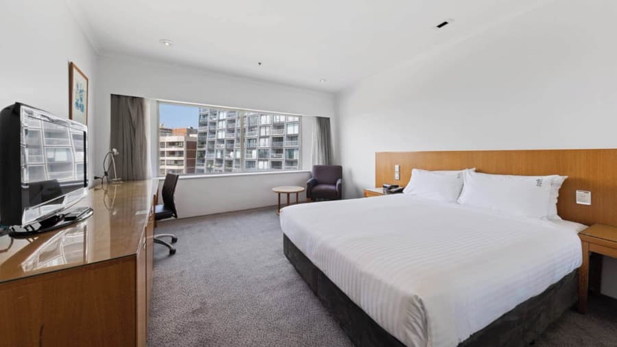 Holiday Inn Sydney Potts Point by IHG