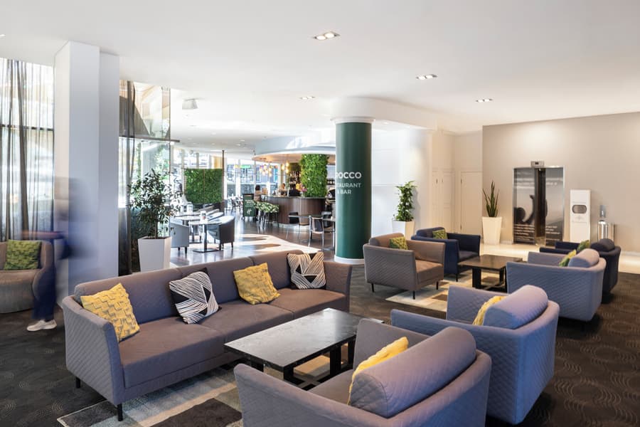 Holiday Inn Sydney Potts Point by IHG