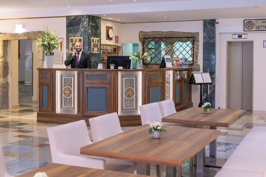 Hotel Royal