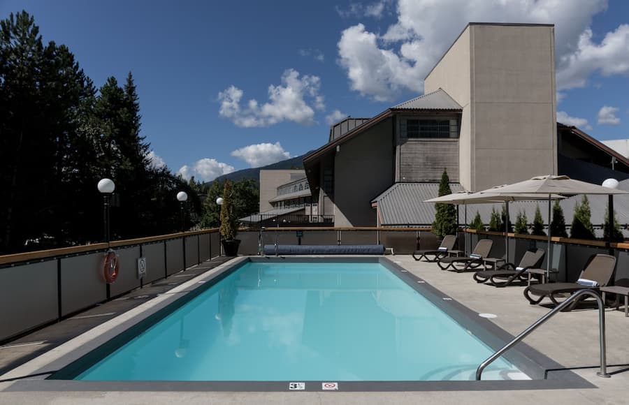 Crystal Lodge