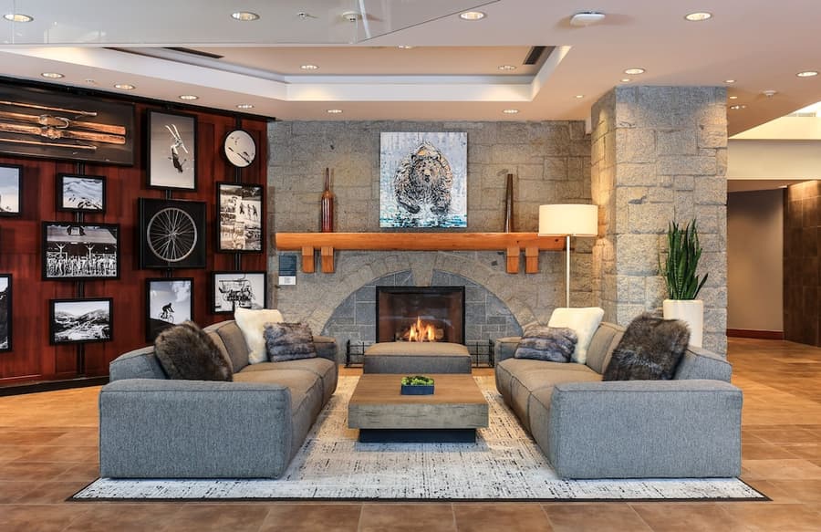 Crystal Lodge