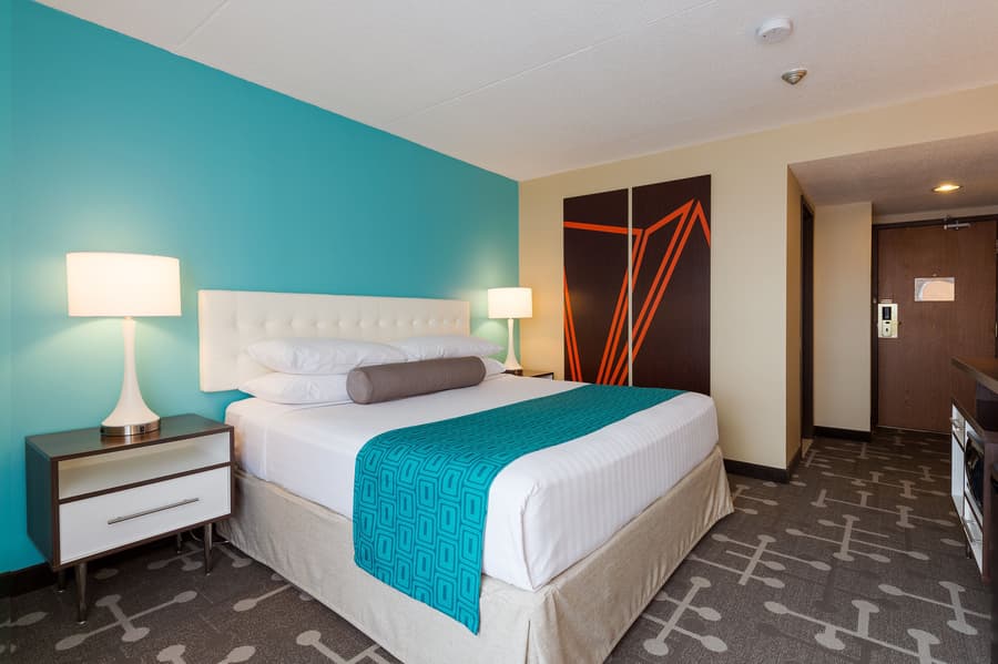 Howard Johnson Plaza by Wyndham by the Falls Niagara Falls