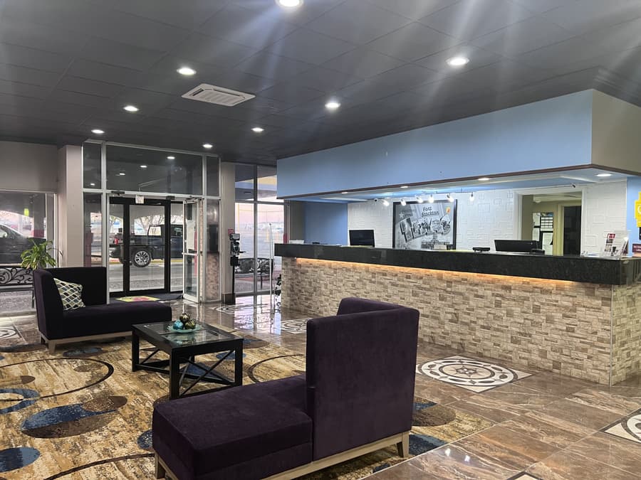 Super 8 by Wyndham Ft Stockton