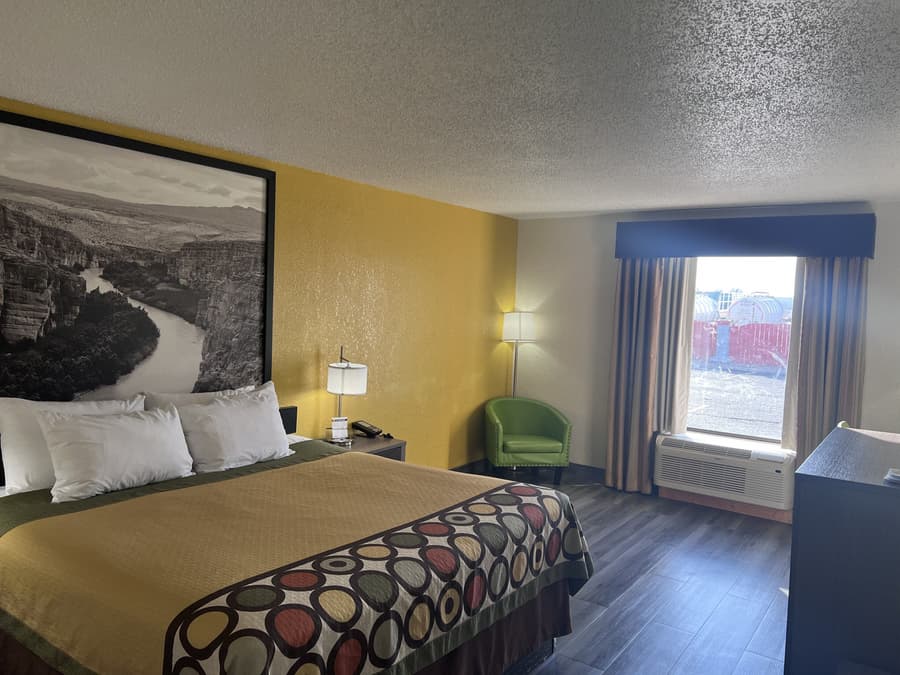 Super 8 by Wyndham Ft Stockton