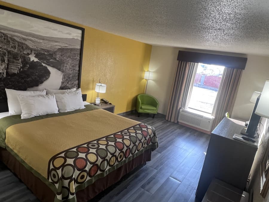Super 8 by Wyndham Ft Stockton