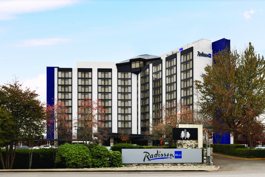 Radisson Blu Vancouver Airport Hotel & Marina
