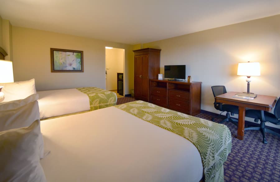 Rosen Inn, closest to Universal