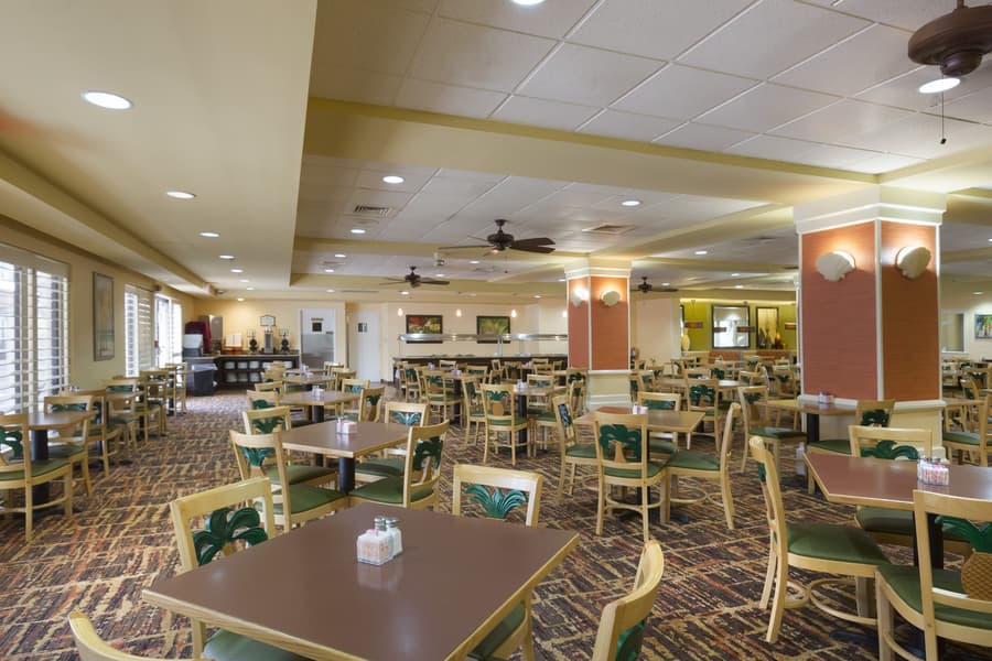 Rosen Inn, closest to Universal