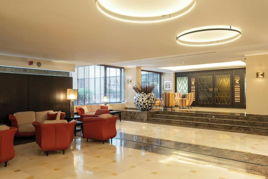 Hyllit Hotel