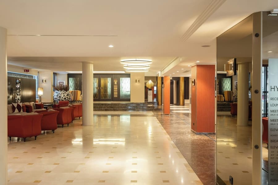 Hyllit Hotel