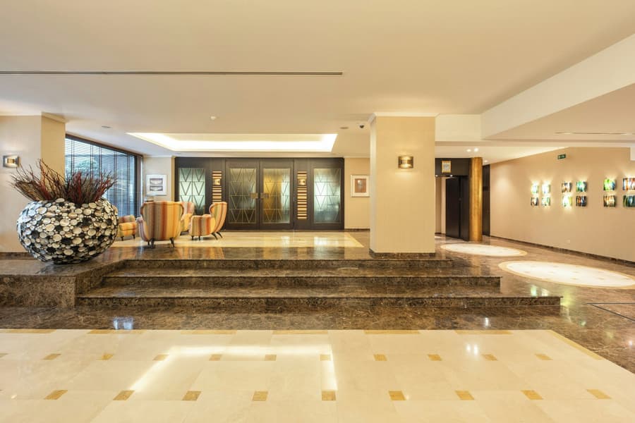 Hyllit Hotel