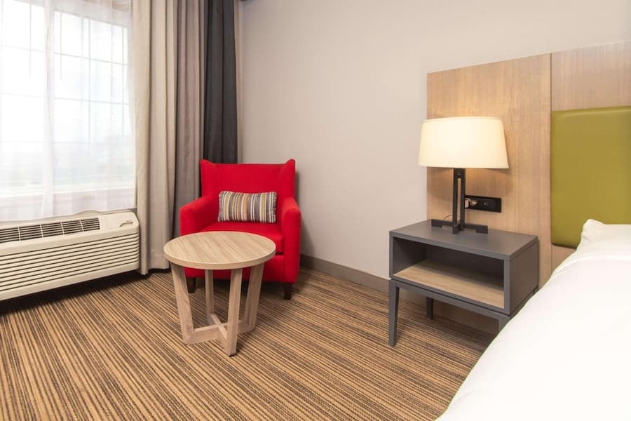 Country Inn & Suites by Radisson, Rapid City, SD