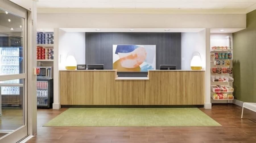 Spark by Hilton Charlotte Tyvola I-77
