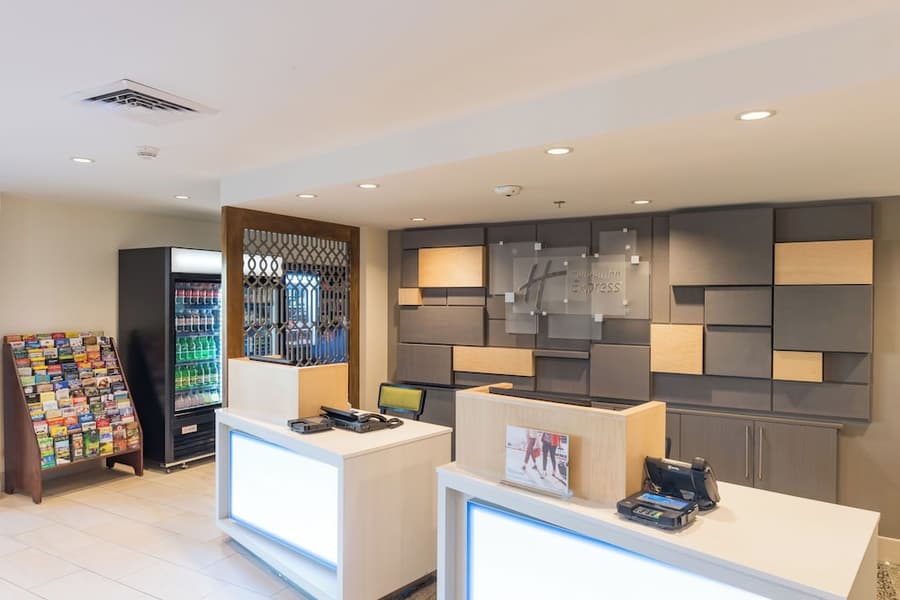 Holiday Inn Express Charleston by IHG