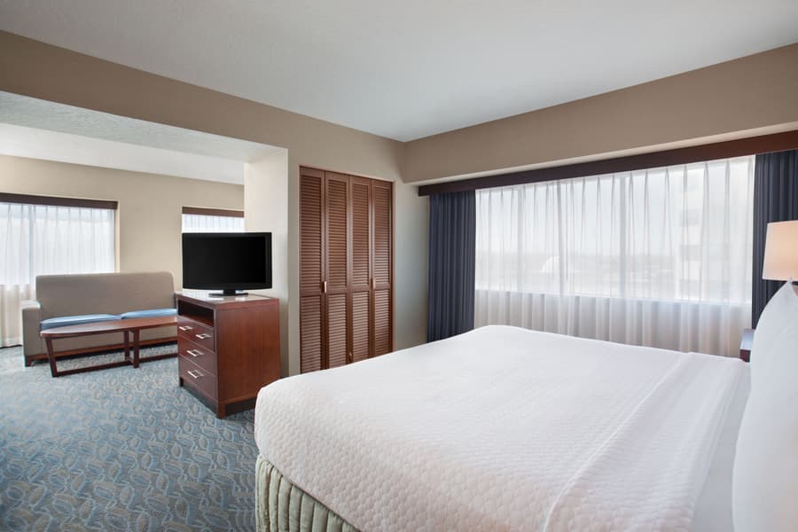 Crowne Plaza Los Angeles Harbor Hotel by IHG