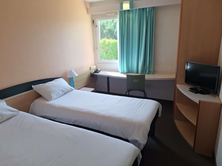 ibis Setubal