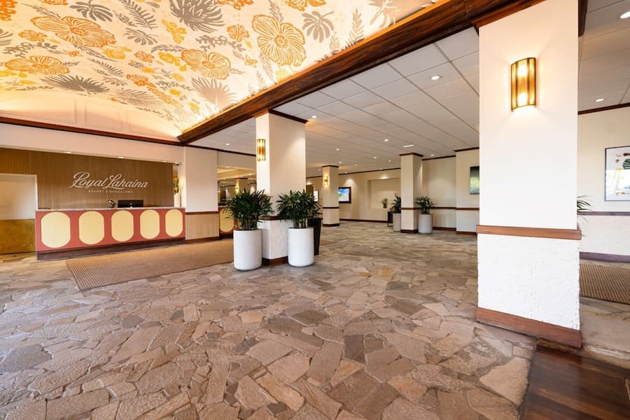 Royal Lahaina Resort & Bungalows