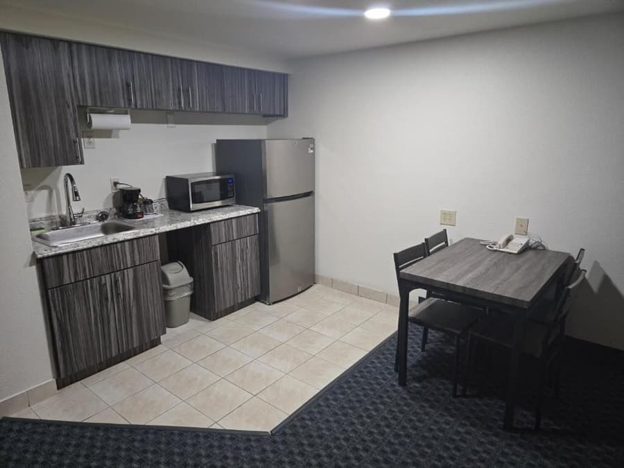 Allure Suites
