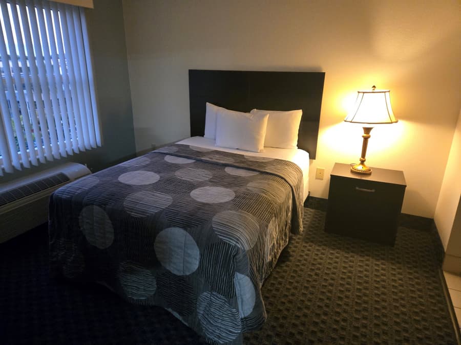 Allure Suites