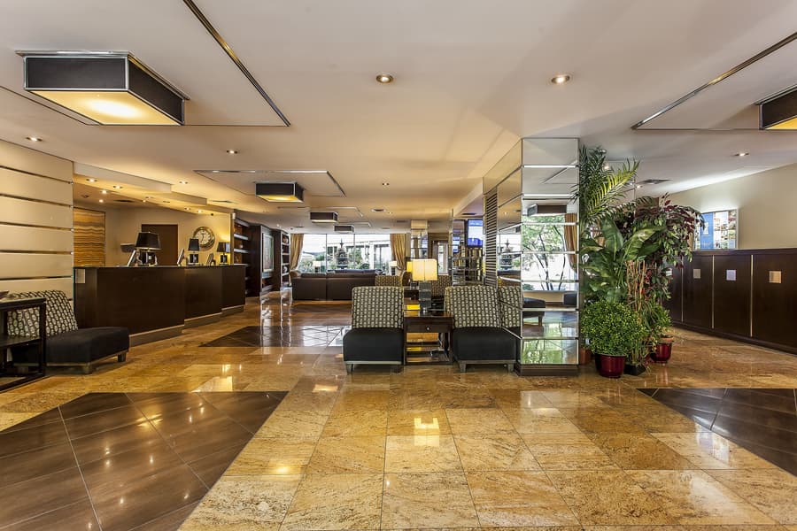 Le Nouvel Hotel