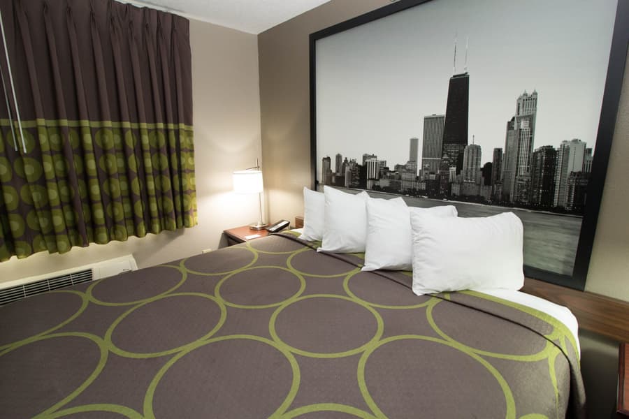 Super 8 by Wyndham Chicago O'Hare Airport