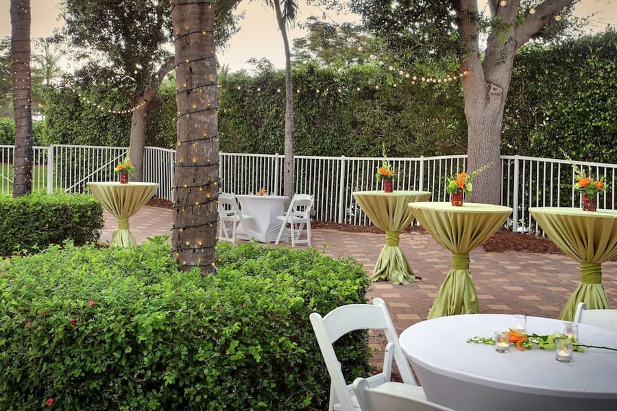 Hilton Naples