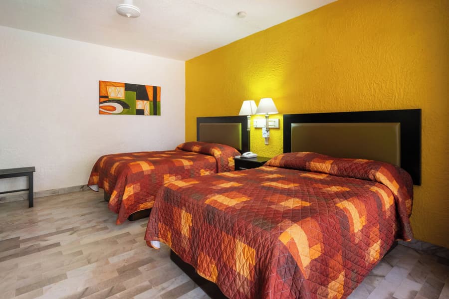 Azteca Inn