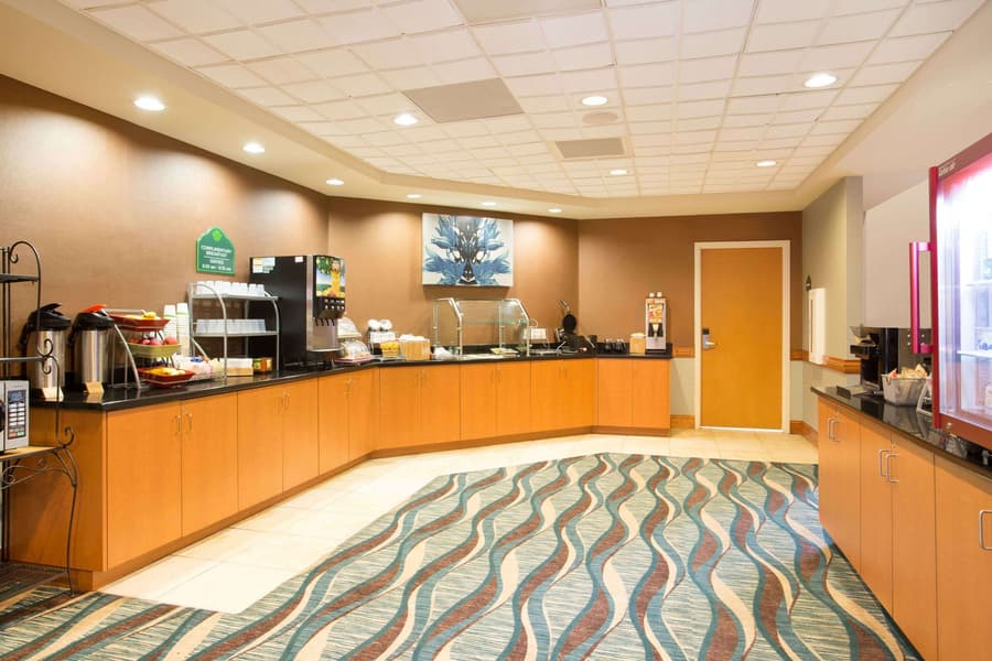 Wingate by Wyndham Raleigh South / Garner