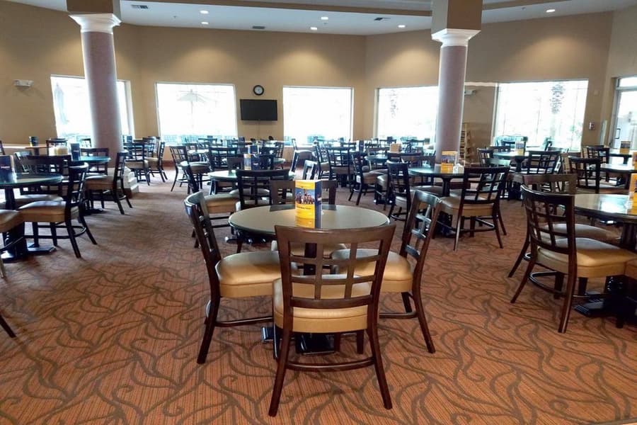 The Palms at 8303 - Lake Buena Vista