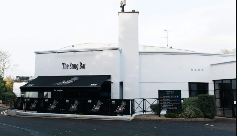 Waterfoot Hotel