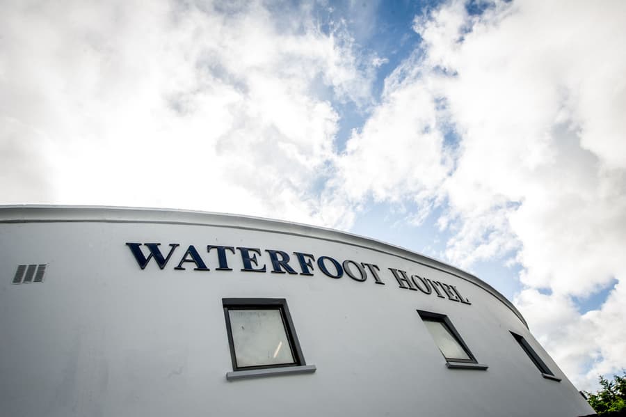 Waterfoot Hotel