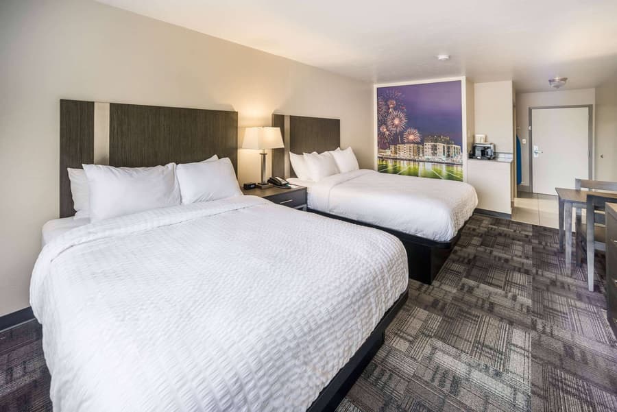 AmericInn by Wyndham Green Bay Near Stadium