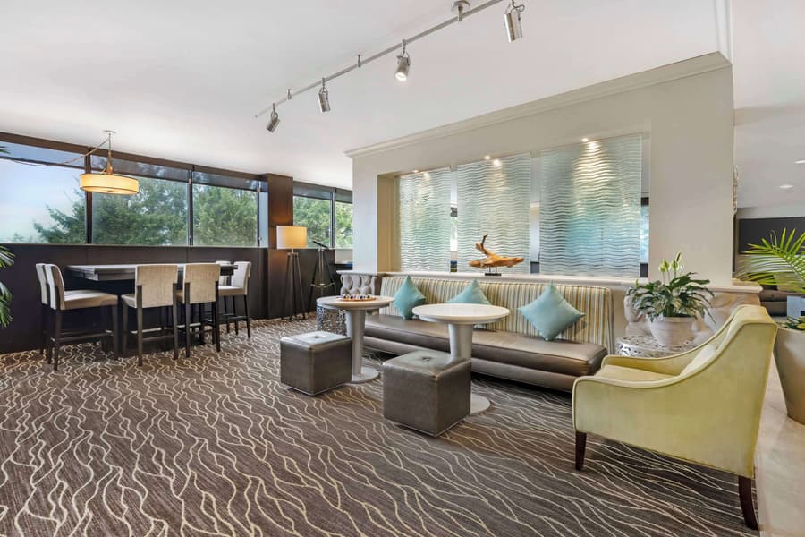 Best Western Plus Agate Beach Inn